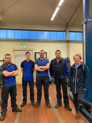 4 - Auto Fitness GmbH