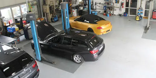 2 - Auto-Service Hadeler Werkstatt