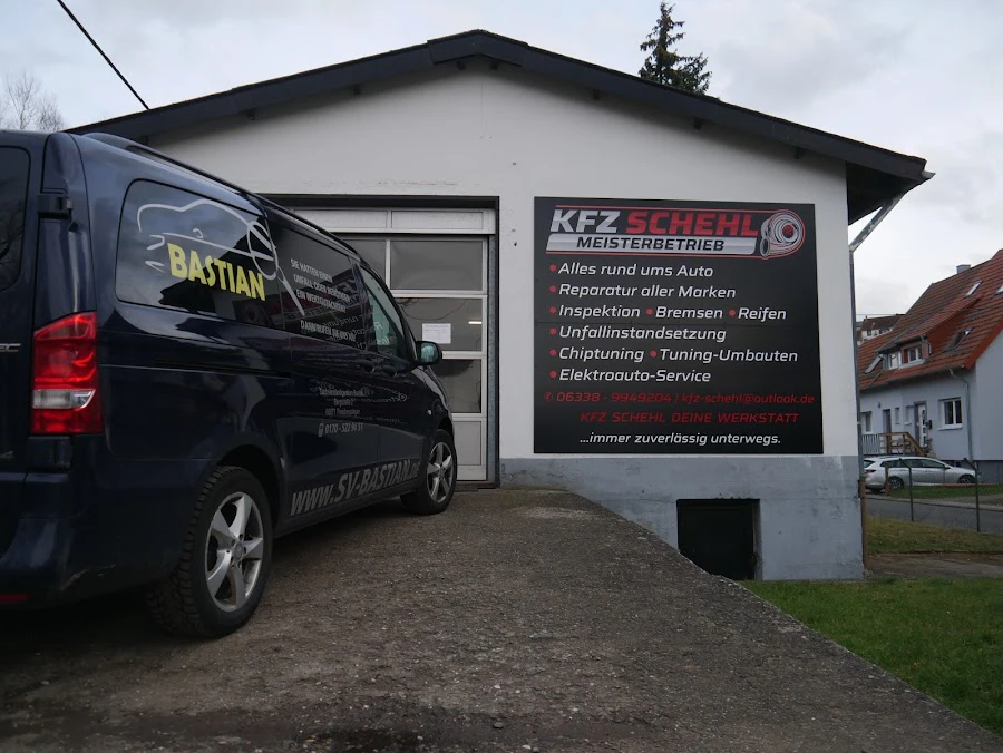 1 - Autocenter am Flugplatz KFZ-Werkstatt