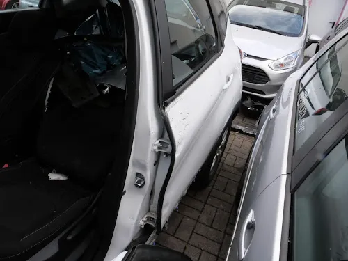 7 - Autocenter Peisker e.K.