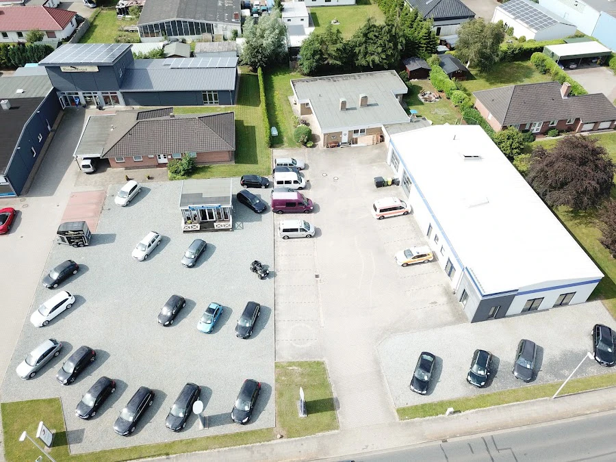 1 - Autogalerie Lorenzen Husum GmbH & Co. KG