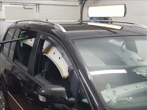 3 - Automobiltechnik Lyssov