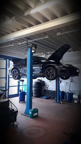 3 - Autoservice Rainer Hamm/ An Der Araltankstelle