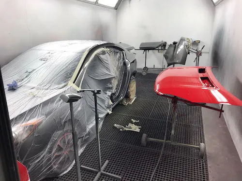 2 - AUTOTECHNIK Andreas Kratzat Werkstatt & Lackierung