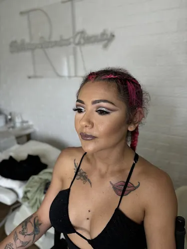 7 - Avanah Beauty and Makeup