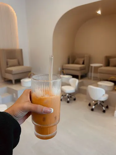 4 - Aveen Hair Salon