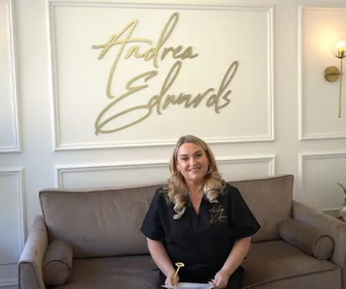 7 - Avenue 31 Hair Salon