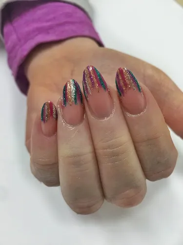 8 - Avish Nail & Beauty Salon