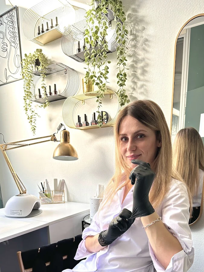 1 - Ayad Friseur & Beauty