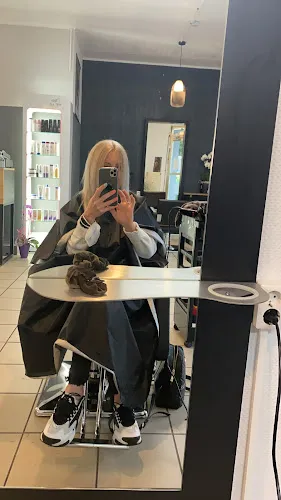 4 - Aydins Friseursalon