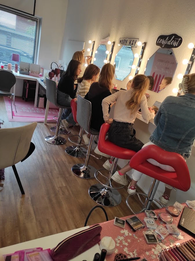 1 - Azra’m Friseurhandwerk & Kosmetikstudio