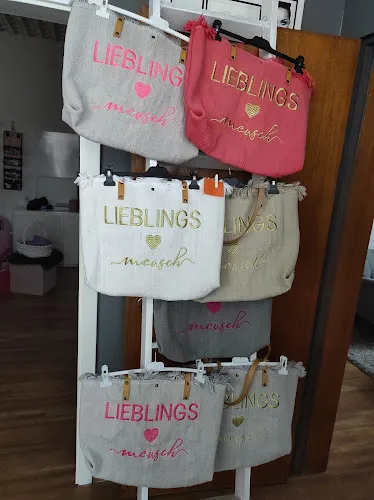 7 - Azra’m Friseurhandwerk & Kosmetikstudio