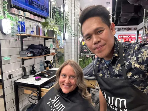 2 - Back N Sides The Colour Room