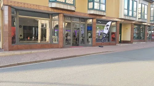 5 - Baghdad Friseur by Faris