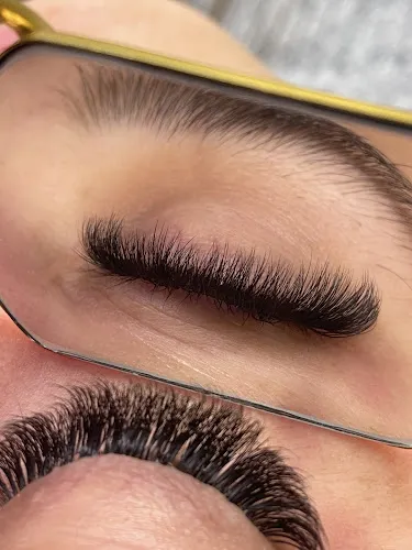 8 - Baileyoung hairdressers