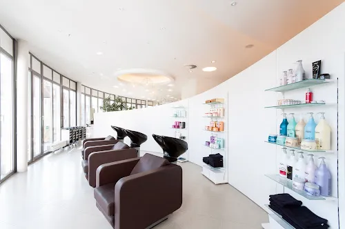 8 - Bajac Hairlounge