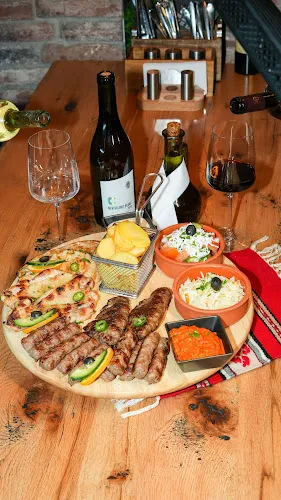 4 - BAM BAM KebUp Ffm Alt-Sachs - Döner Pizza Lahmacun Pide