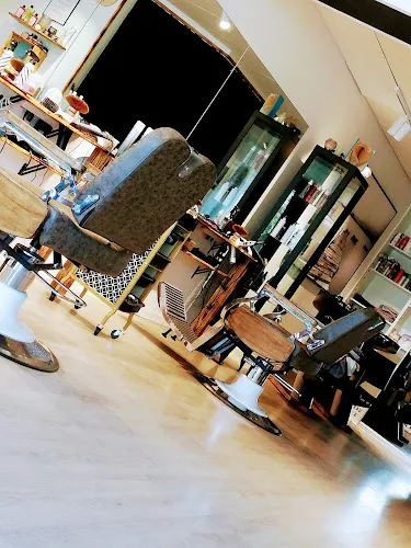 6 - Barber and Beauty