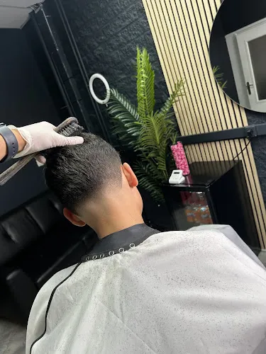 2 - Barber Yous