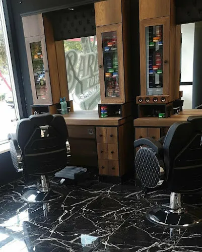 2 - Barbers town💈