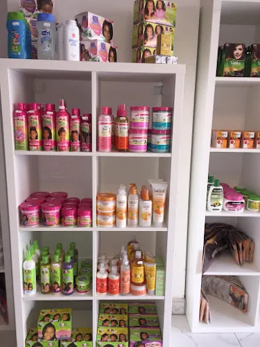 7 - Barbershop & Beauty Salon