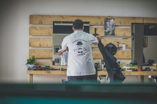 3 - Barbershop Naali