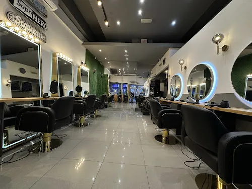 4 - Base Salon