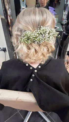 7 - Bazaar Hair Company