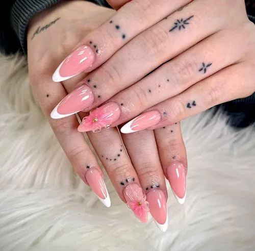 3 - BB Nails - beauty
