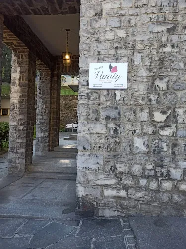 7 - Beauty & Charme - Specializzata in extension ciglia / Make up artist