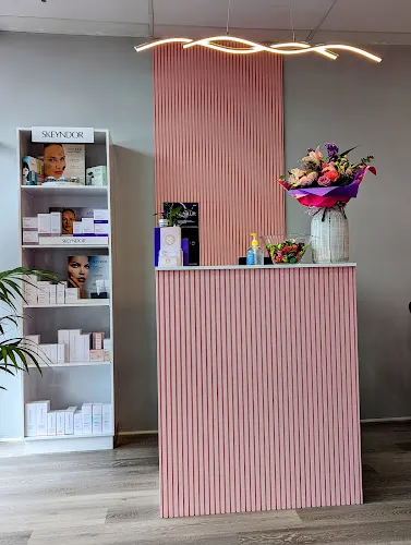 3 - Beauty and Health Focus massage & facial day spa salon wagga wagga