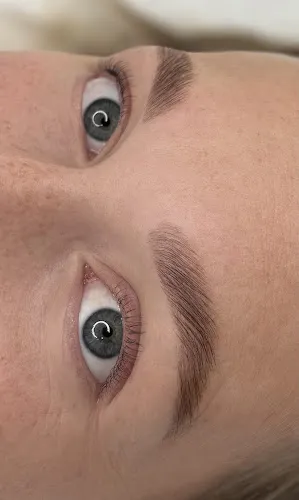 6 - Beauty & Nails by Virosacosmetics