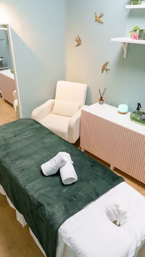 3 - Beauty Box Spray Tanning