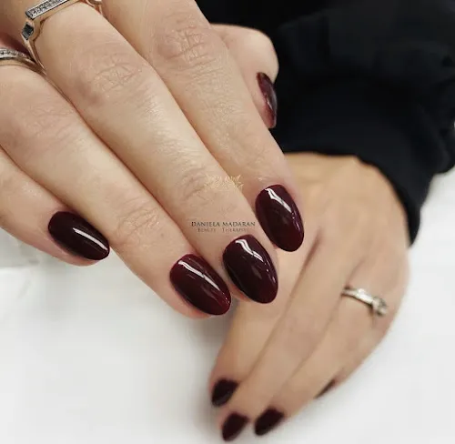 5 - Beauty by Daniela