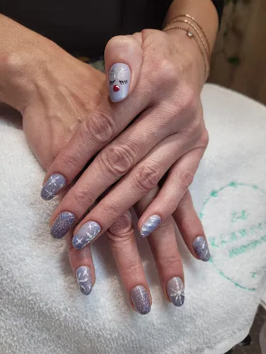 7 - Beauty Cosmetic Studio - St. Jakob in Haus