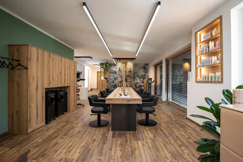 2 - Beauty Cosmetic Studio - St. Jakob in Haus