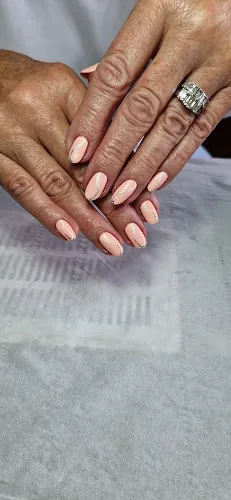 7 - Beauty Incorporated