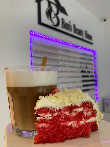 3 - Beauty Lash Sandra