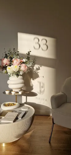 5 - Beauty Lounge ByYELDA - Berlin