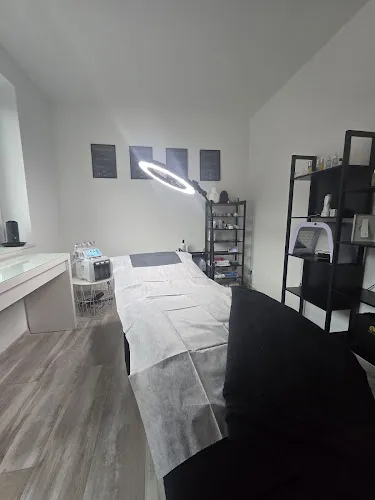 2 - Beauty Nails TL studio