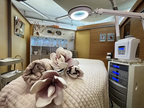 2 - Beauty Salon Christine