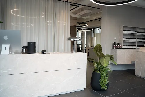 3 - Beautycenter Rihana Lamis