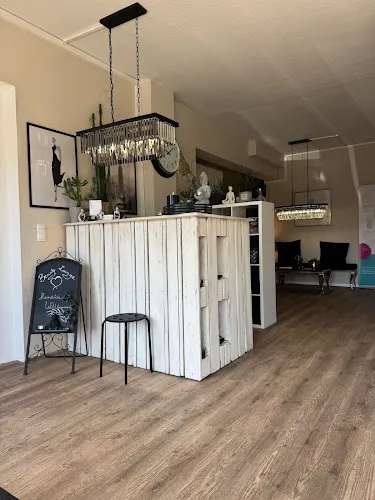 8 - Beautylounge und Wellnessmassagen Lütjenburg