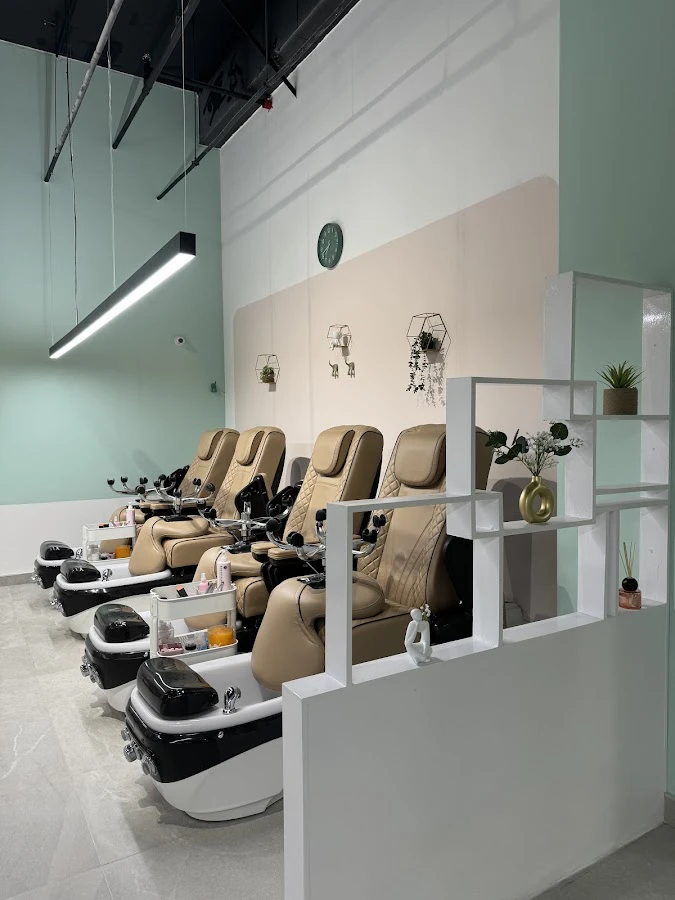 1 - Beautyphile Nail Bar