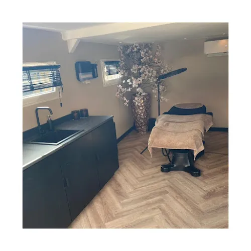 3 - Beautysalon Reshma