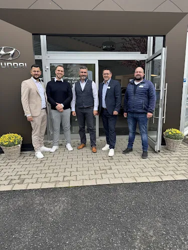 4 - Becker KFZ-Service, spezialisiert auf Mercedes-Benz