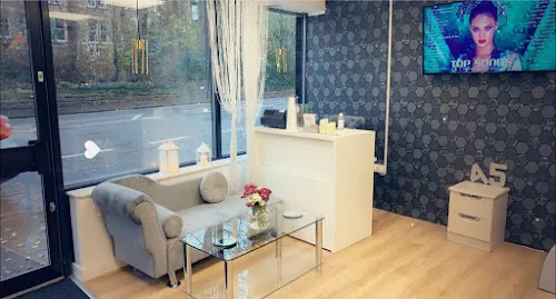 6 - Becky`s Unisex Hair Salon