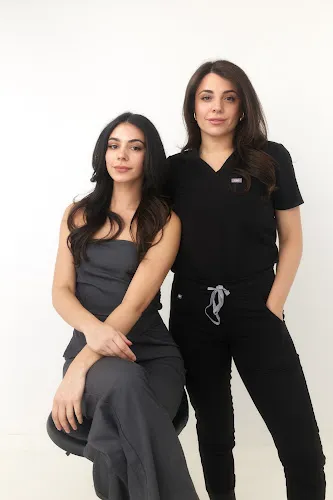 7 - BellaBar Nails Spa