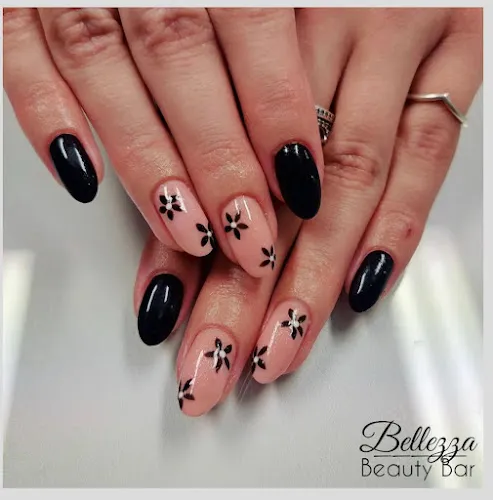 6 - Bellezza Beauty Bar