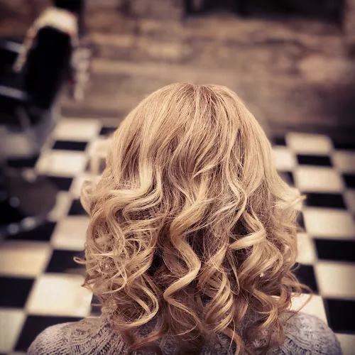 4 - Bellezza hair Studio